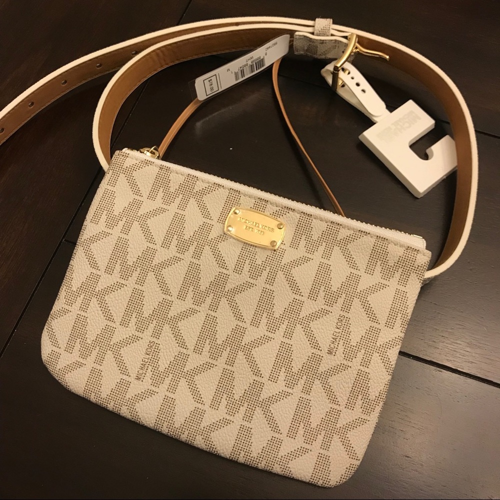 Michael Kors Signature Belt Wallet Fanny Pack